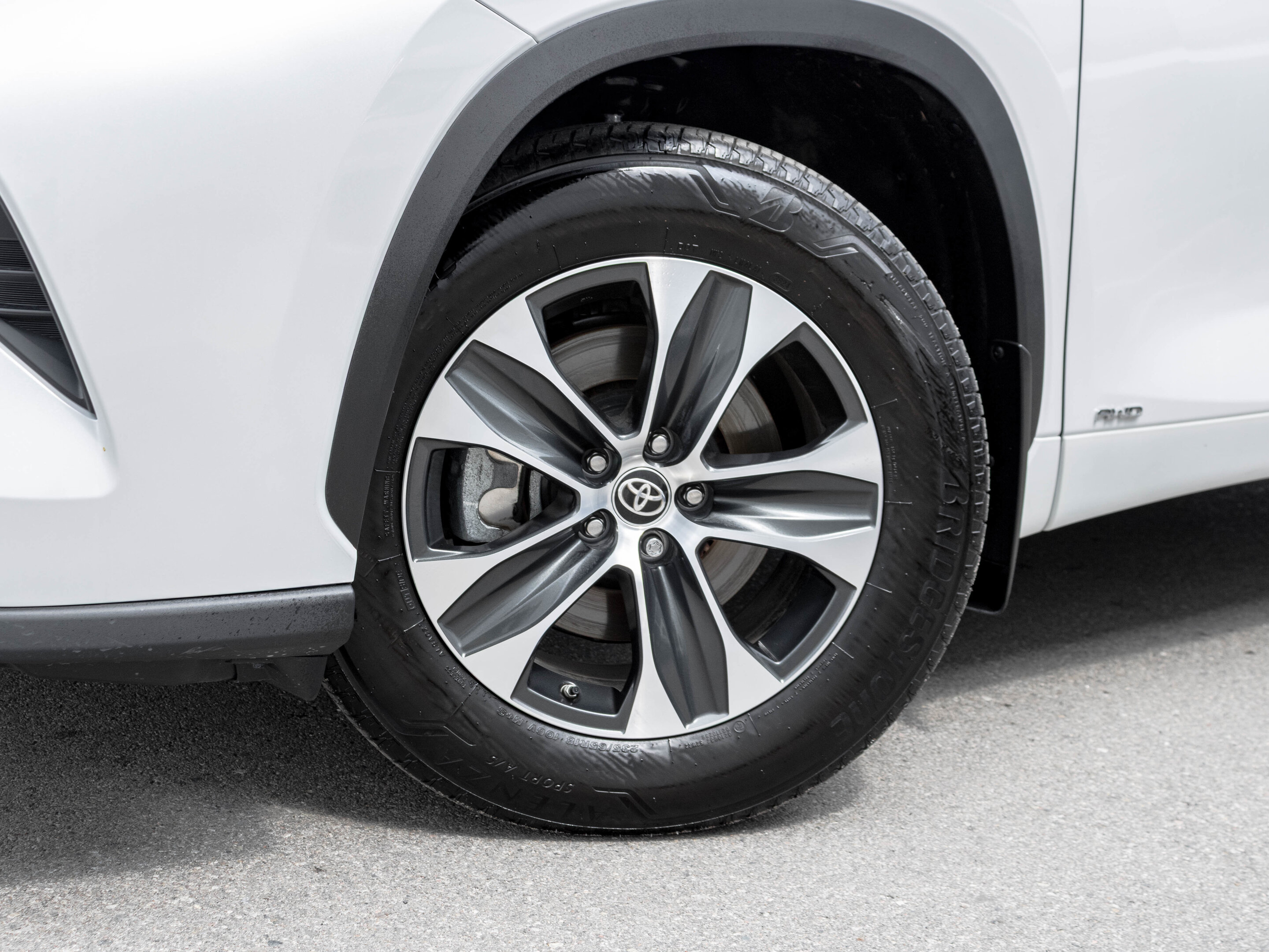 Toyota Highlander 2025