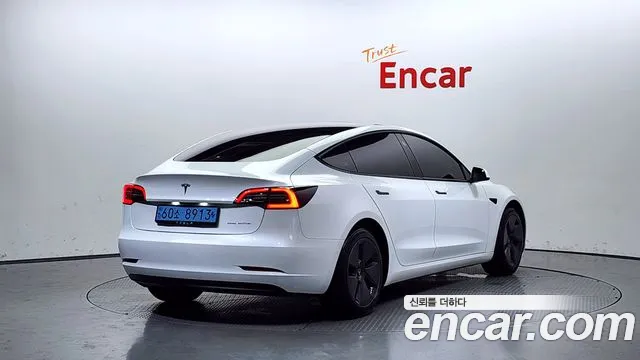 Tesla Model 3 2022