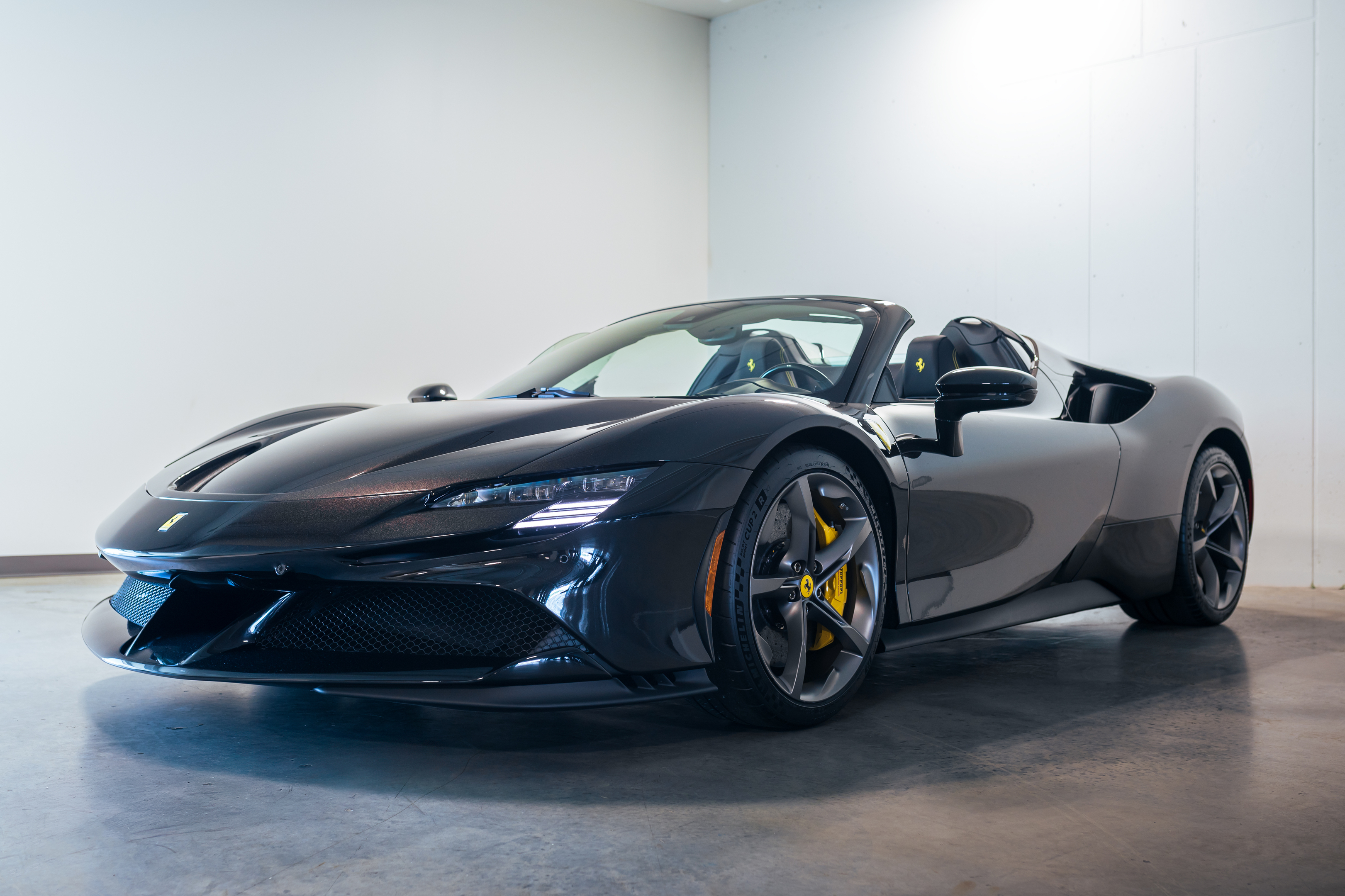 Ferrari SF90 2024