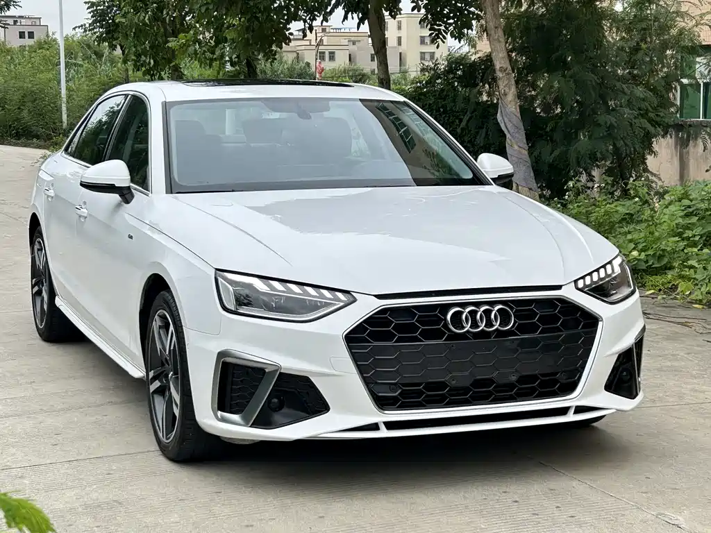 Audi A4 2021