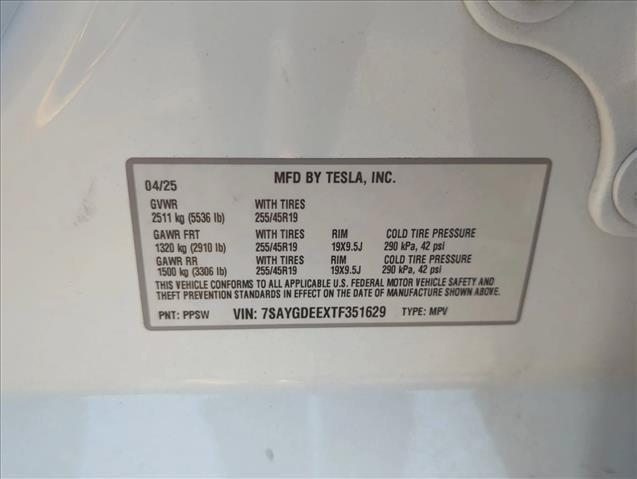 Tesla Model Y 2026