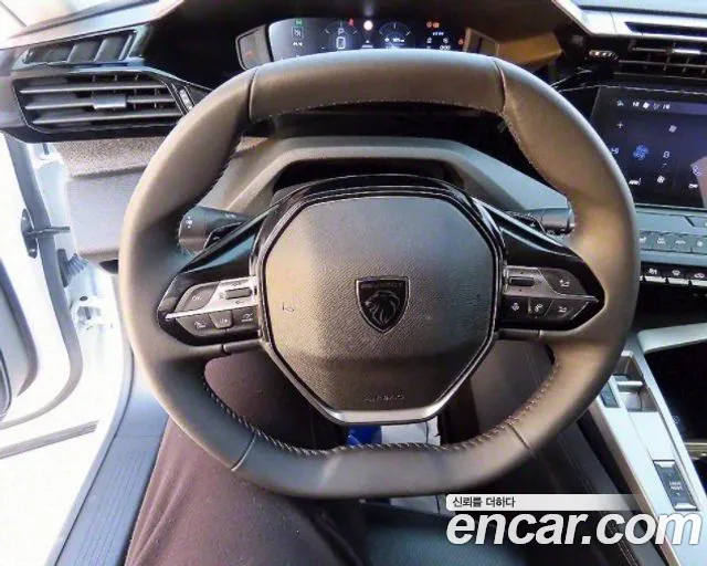 Peugeot 408 2023