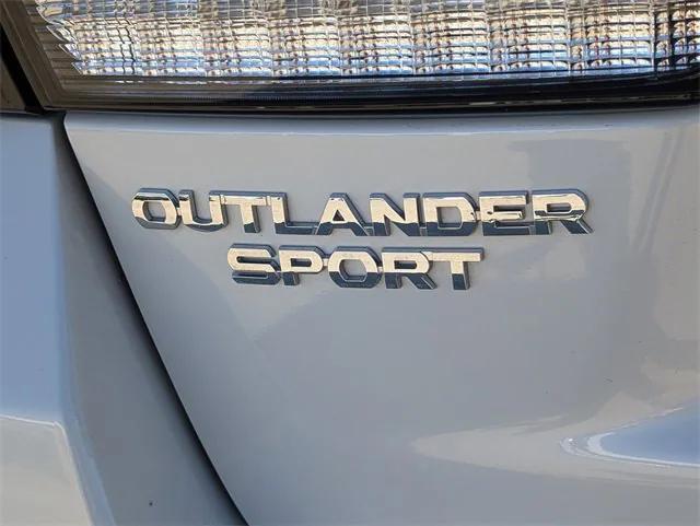 Mitsubishi Outlander Sport 2024