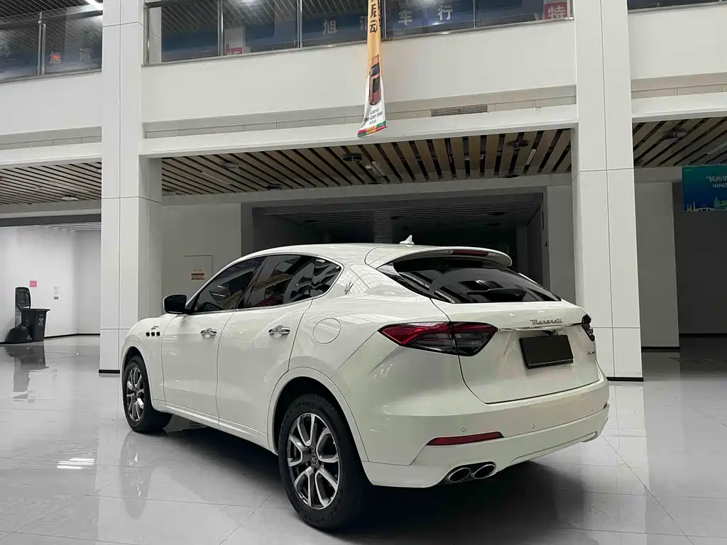 Maserati Levante 2022