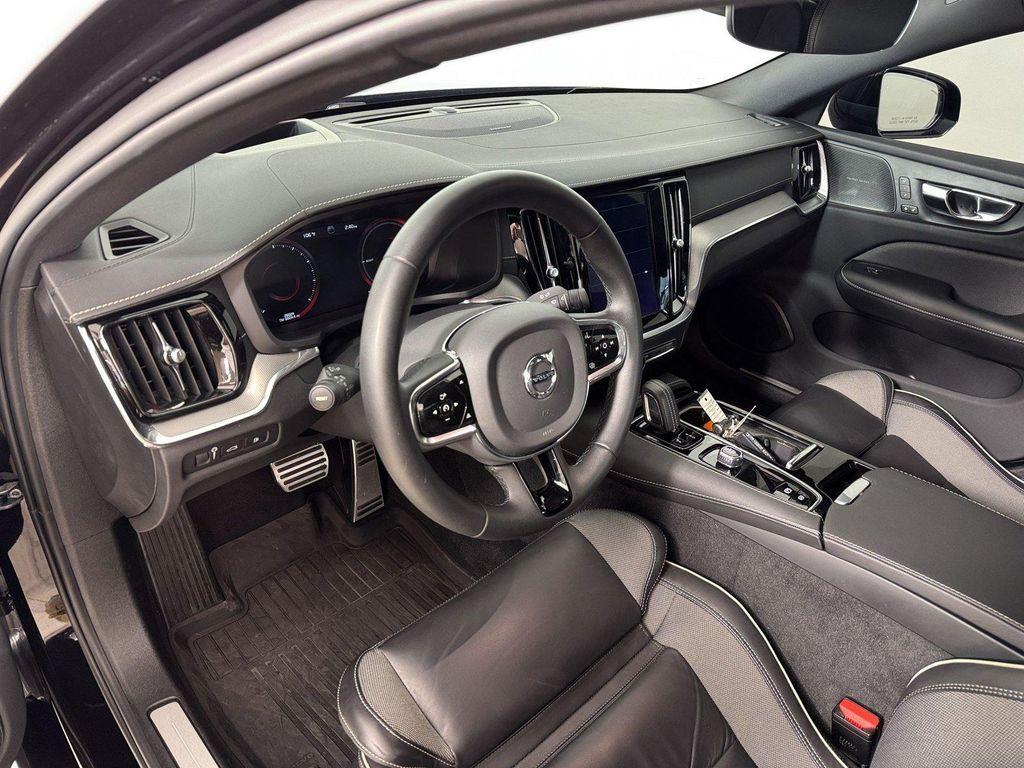 Volvo S60 2022
