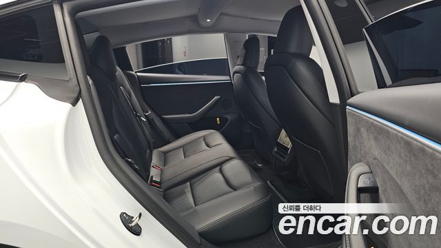 Tesla Model 3 2024