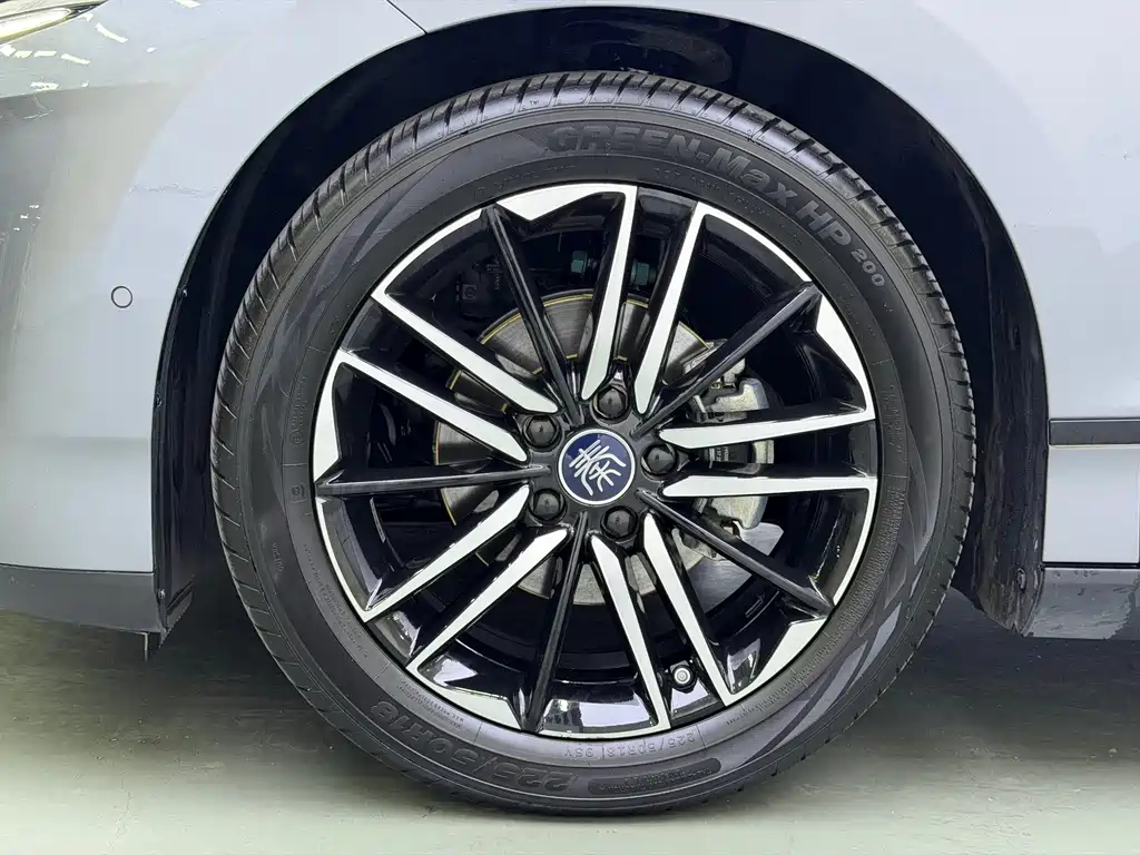 BYD Qin 2025