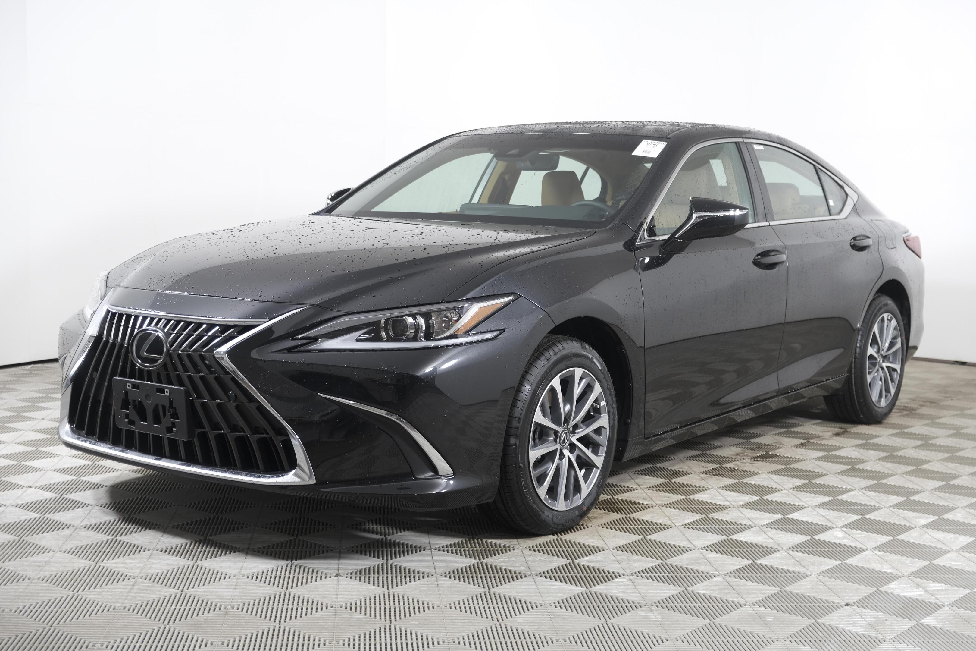 Lexus ES 2025