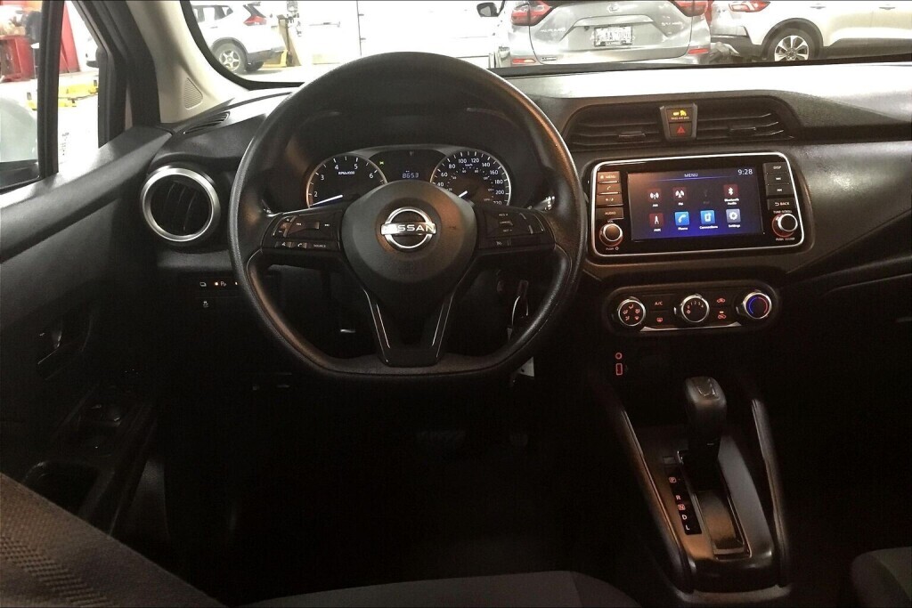 Nissan Versa 2024