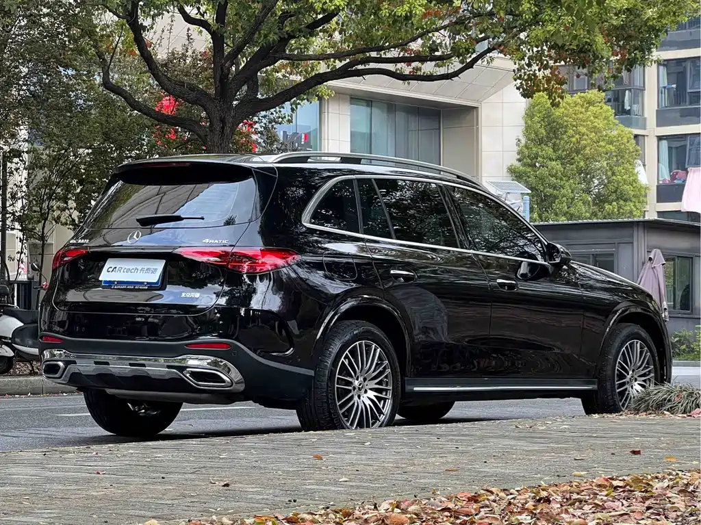 Mercedes-Benz GLC 2025