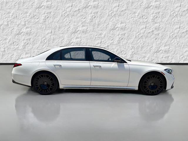 Mercedes-Benz S-Класс 2023