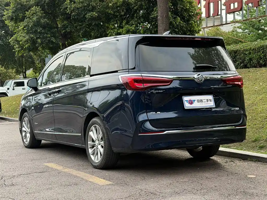 Buick GL8 2021