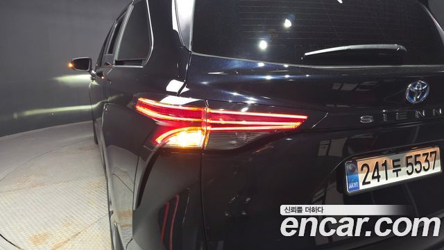 Toyota Sienna 2024