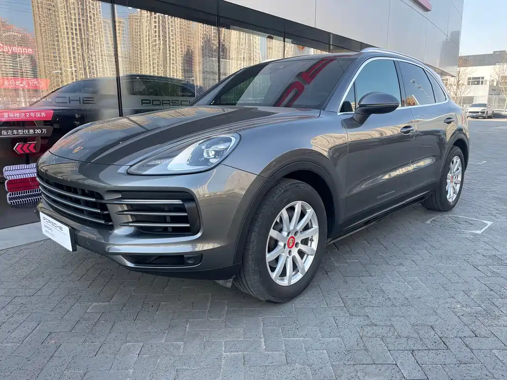 Porsche Cayenne 2022