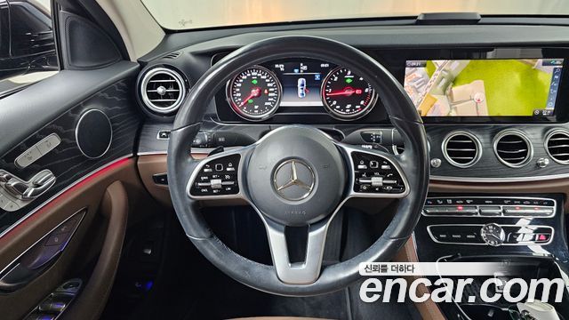 Mercedes-Benz E-Класс 2020