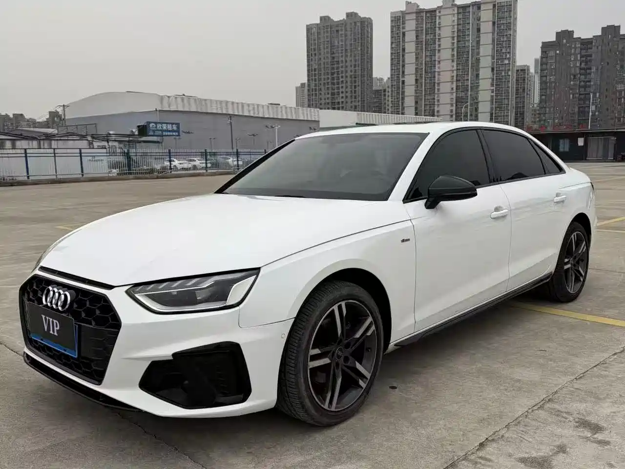 Audi A4 2023