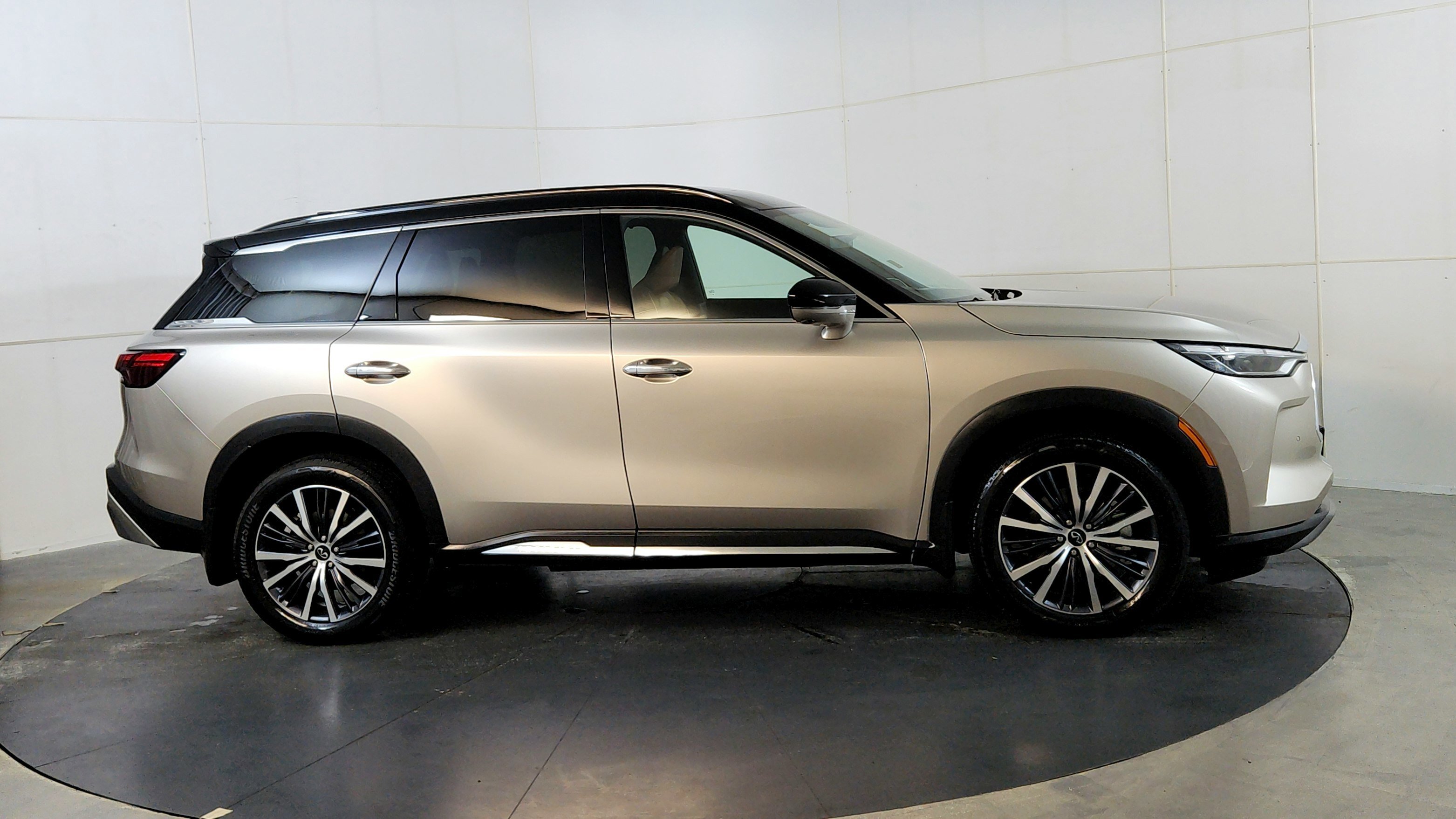 Infiniti QX60 2025
