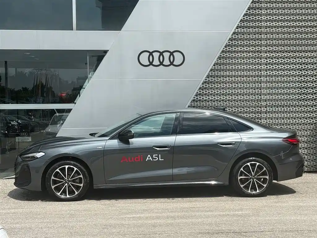 Audi A5 2025