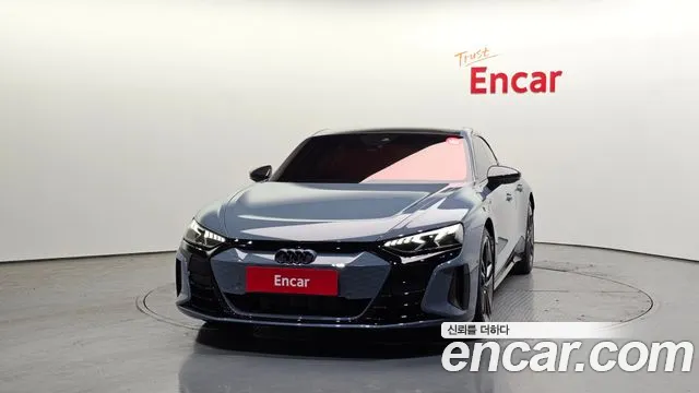 Audi RS e-tron GT 2023