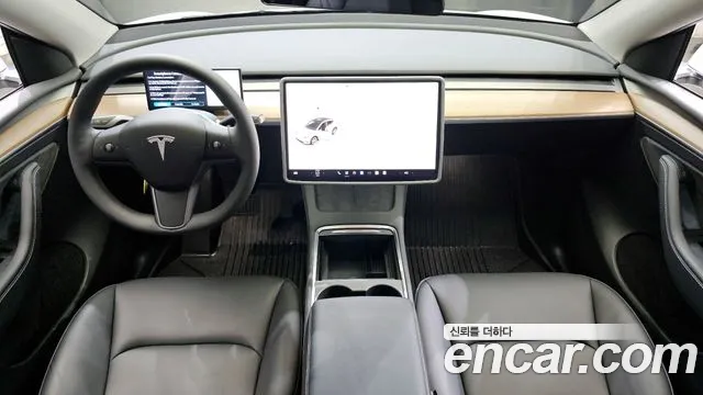 Tesla Model Y 2023