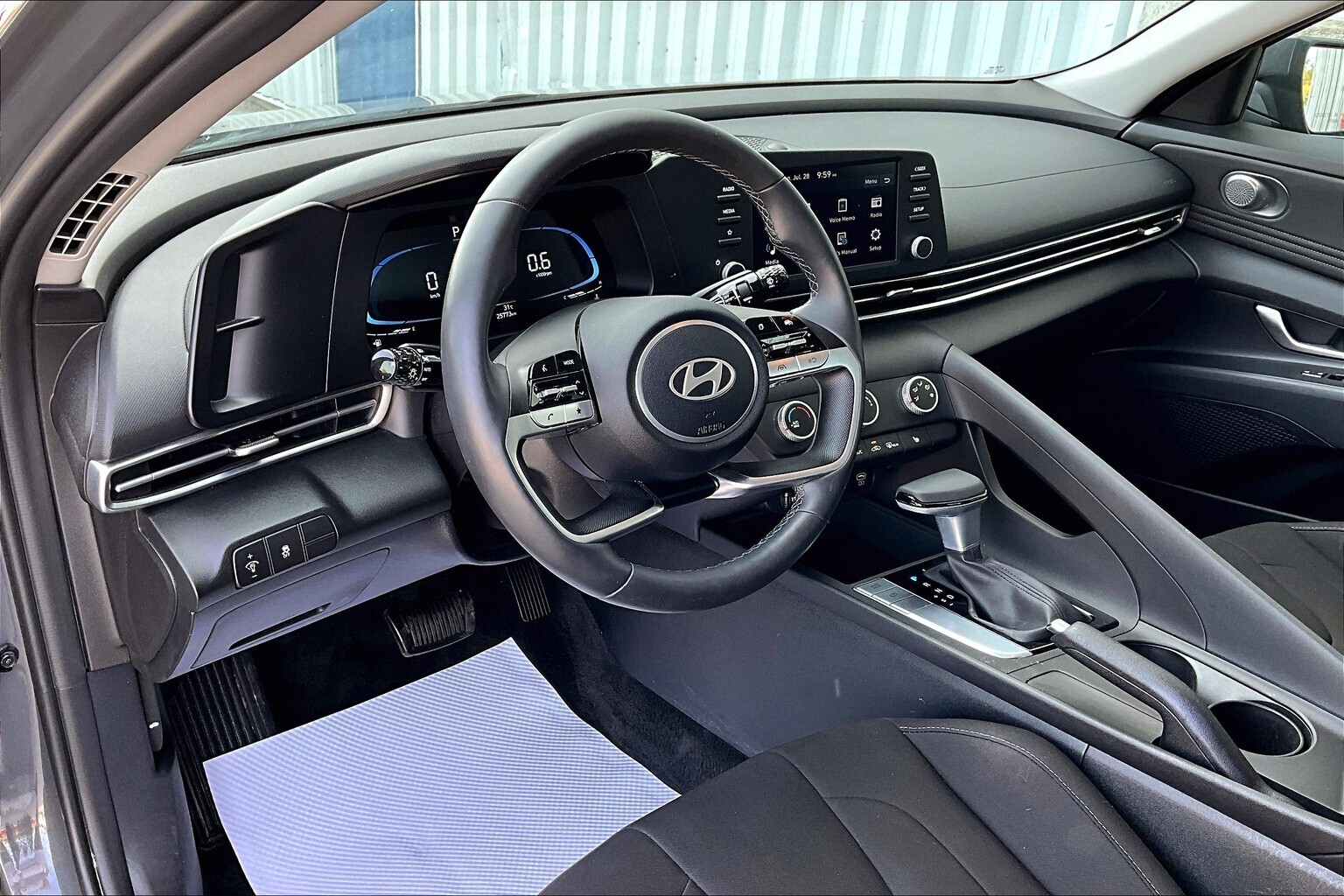 Hyundai Elantra 2024