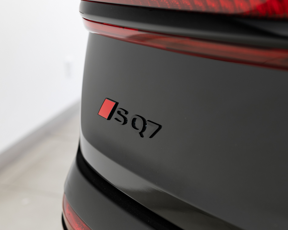 Audi SQ7 2025