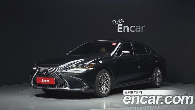 Lexus ES 2021