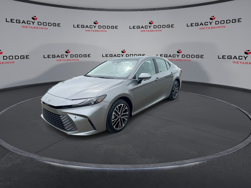 Toyota Camry 2025