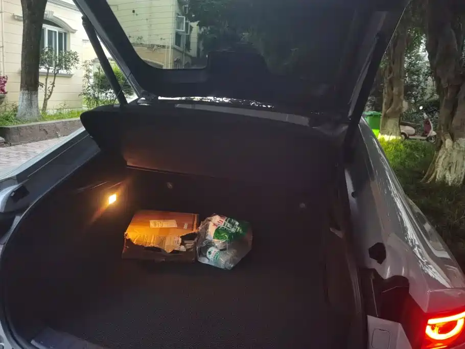 Mazda EZ-6 2026