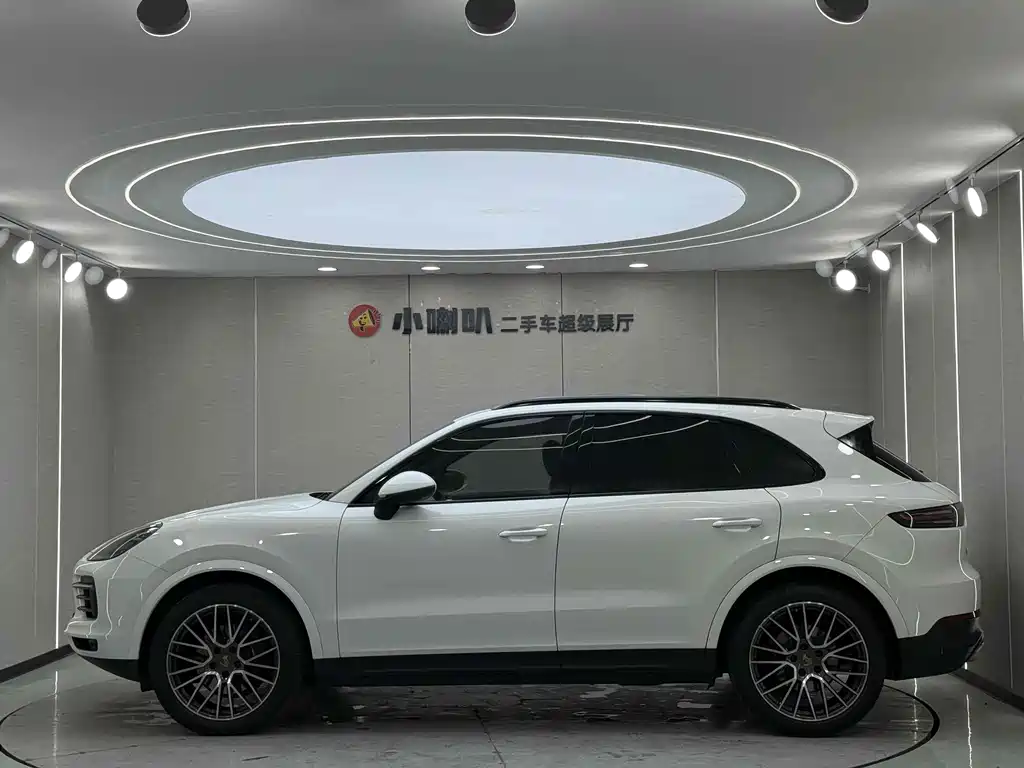 Porsche Cayenne 2021
