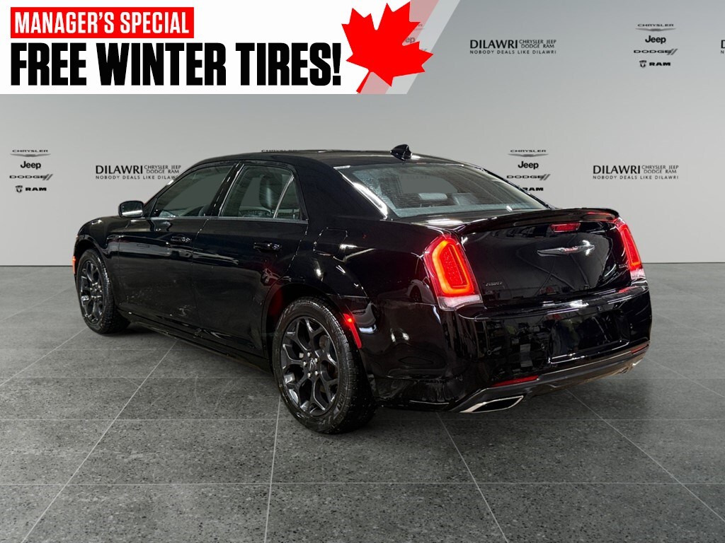Chrysler 300 2023