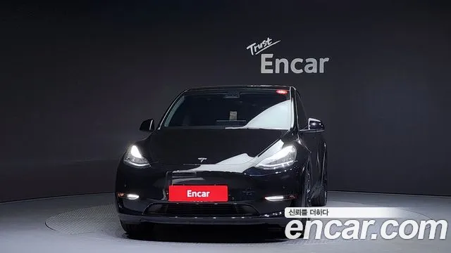 Tesla Model Y 2021