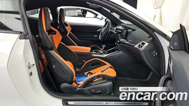 BMW M4 2025