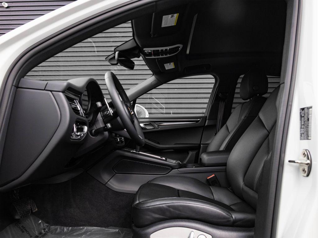 Porsche Macan 2025