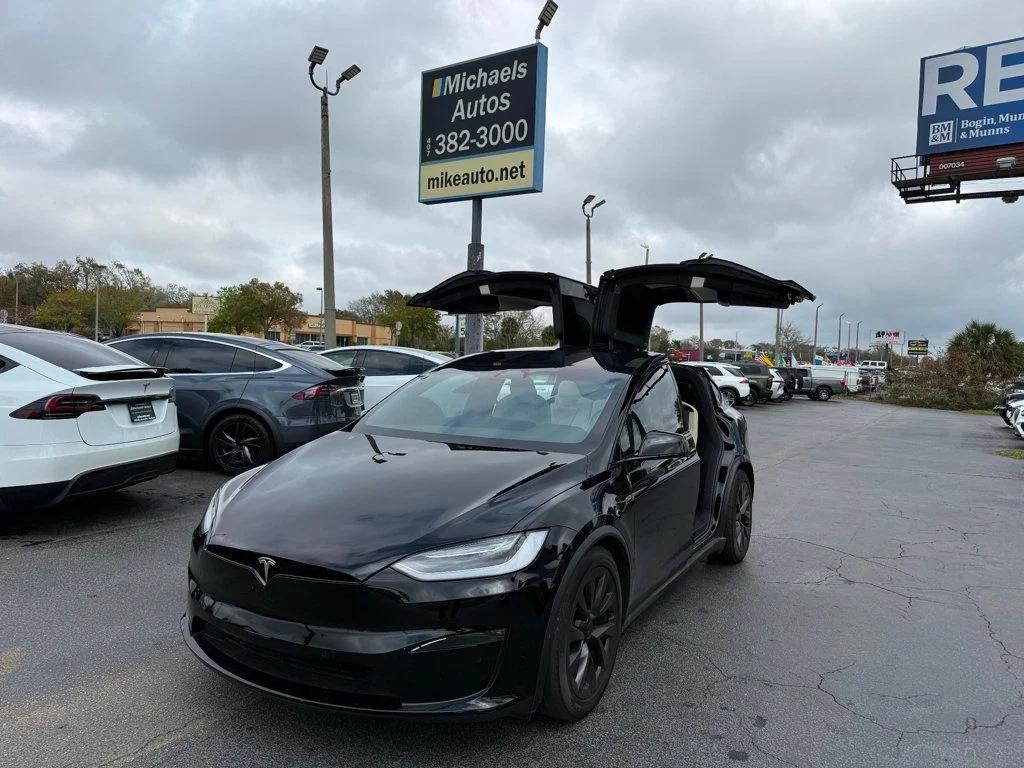 Tesla Model X 2023