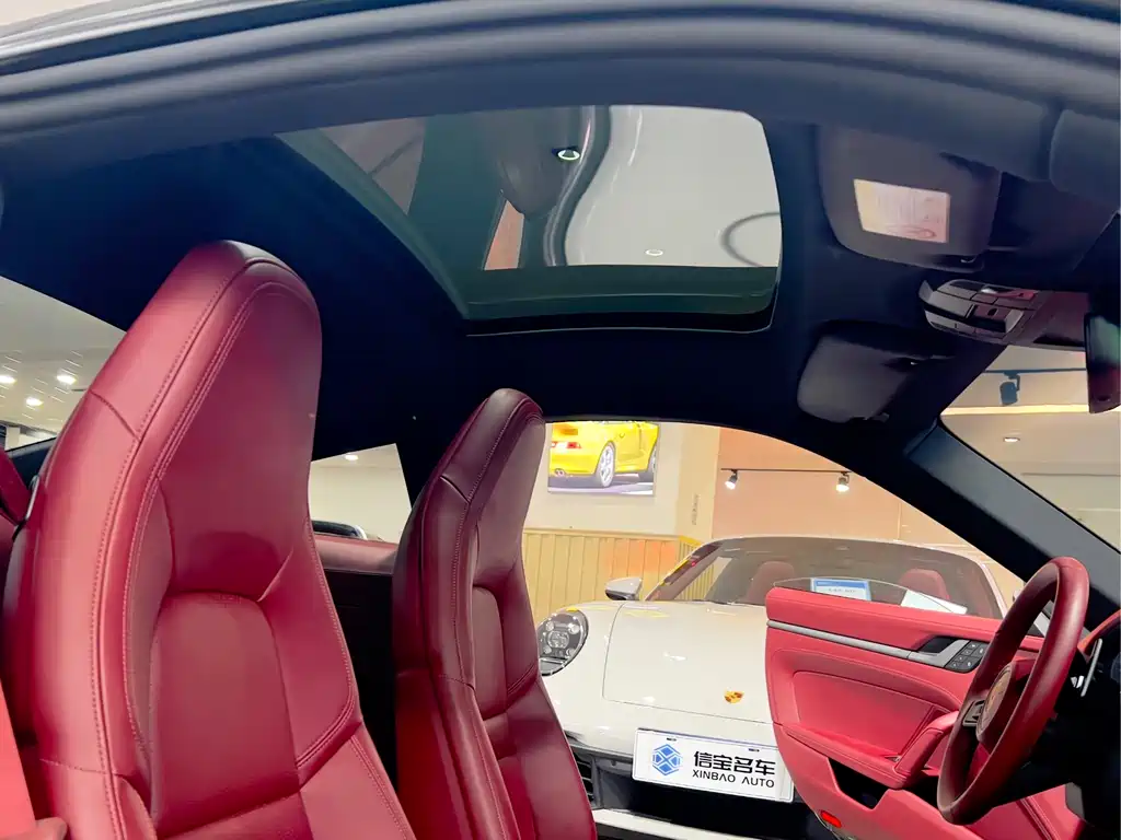 Porsche 911 2021