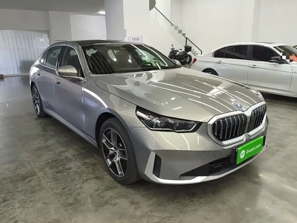 BMW i5 2026