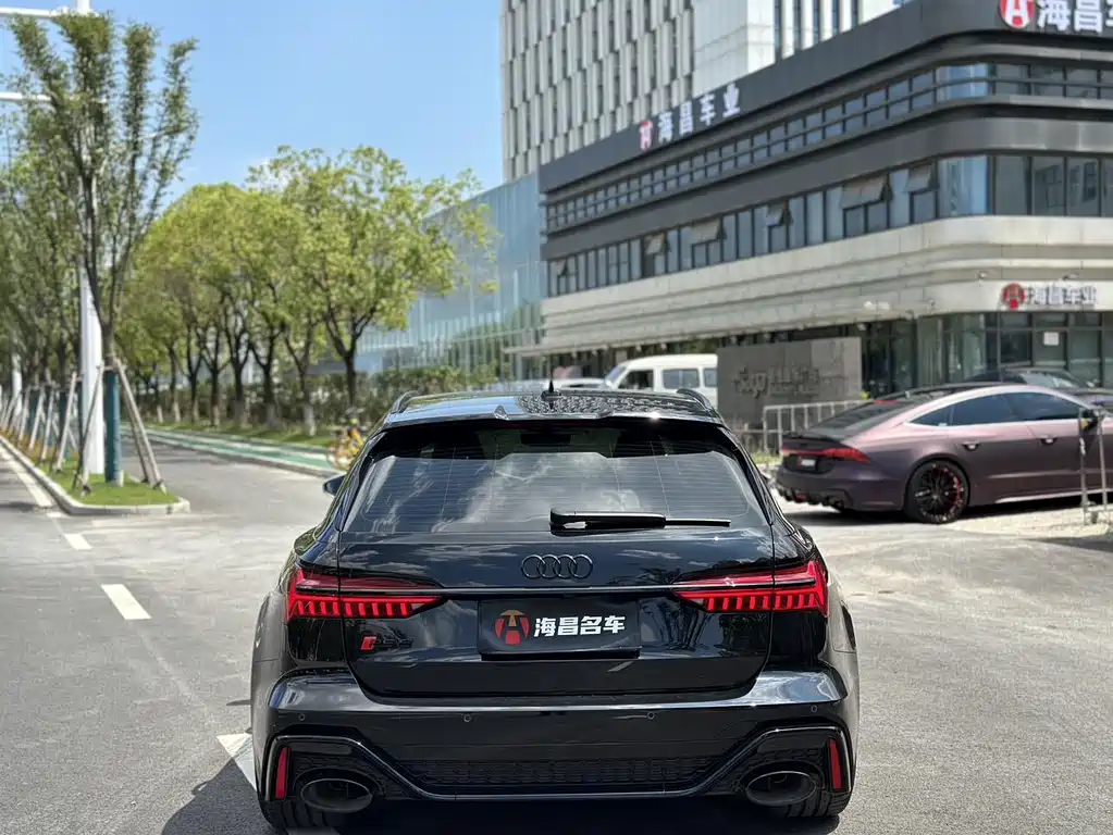 Audi RS 6 2025