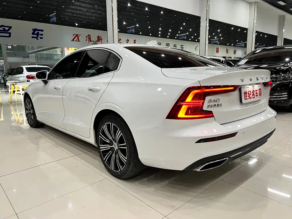 Volvo S60 2020