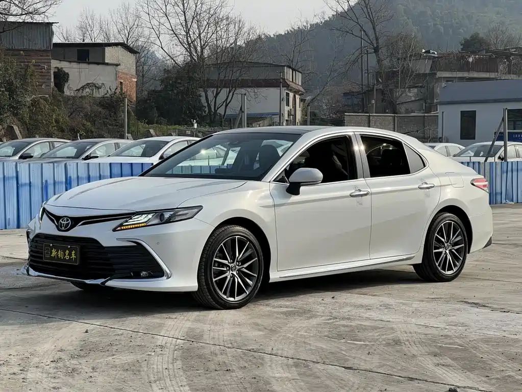Toyota Camry 2023