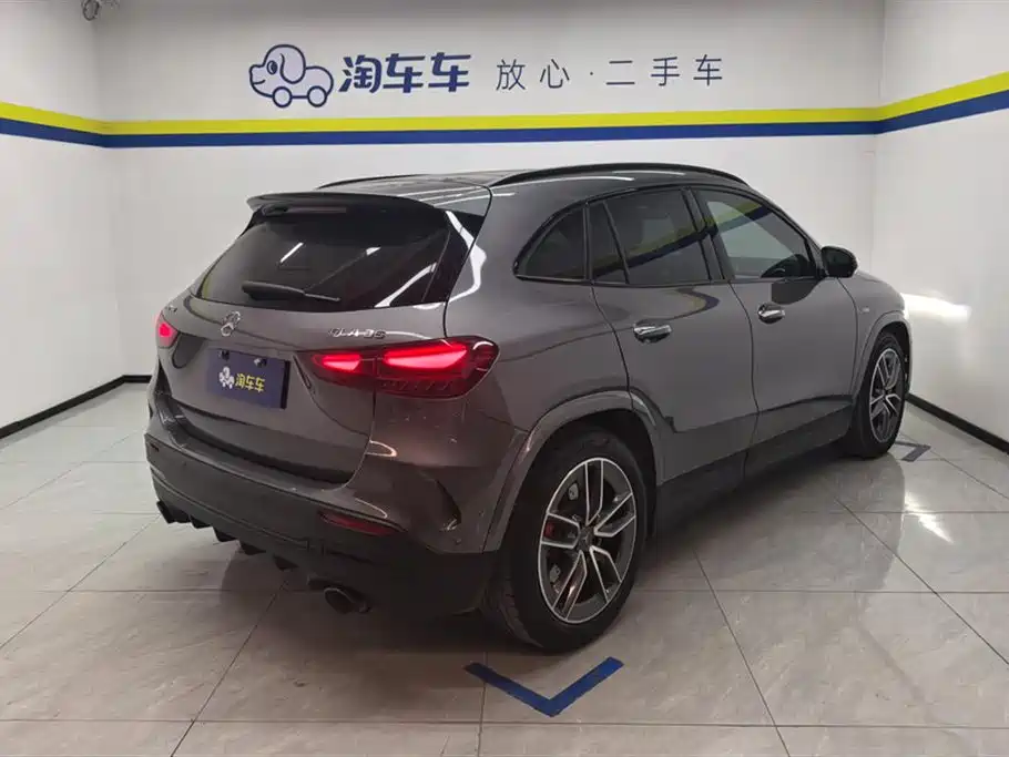Mercedes-Benz GLA AMG 2024