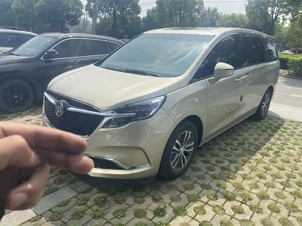 Buick GL8 2022