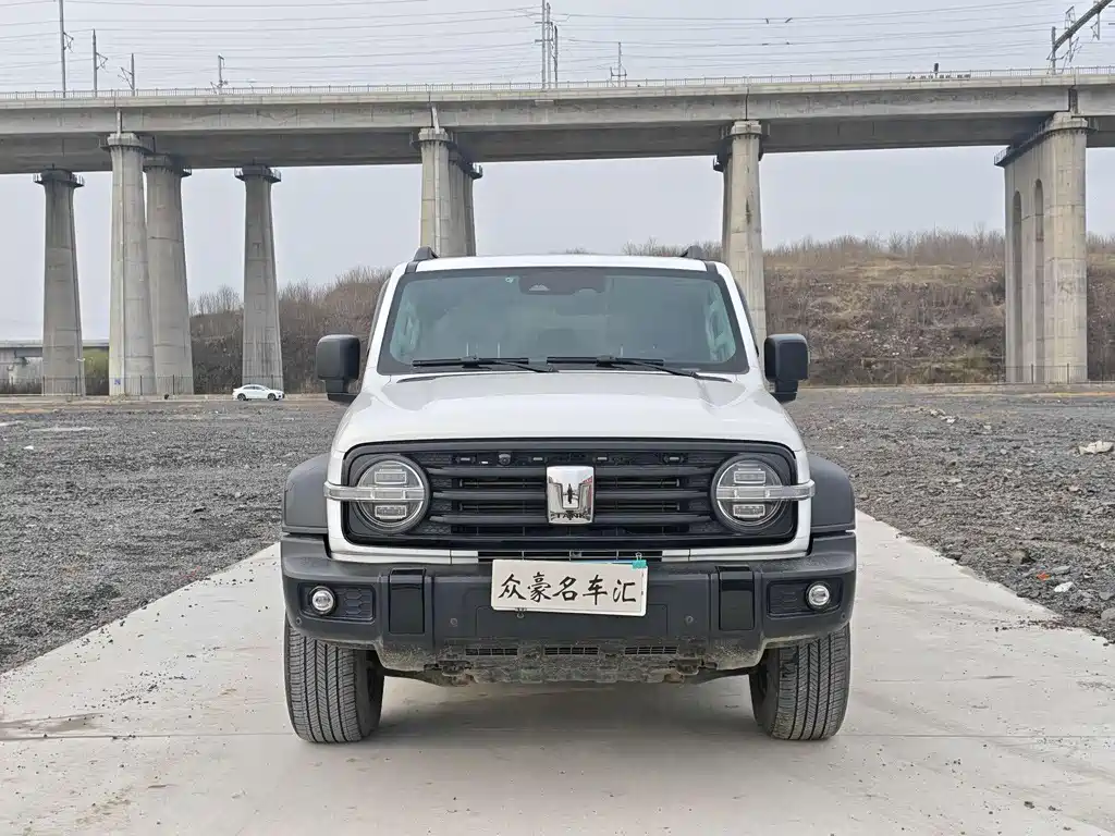 Tank 300 2021