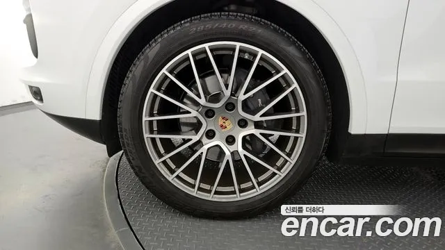 Porsche Cayenne 2023