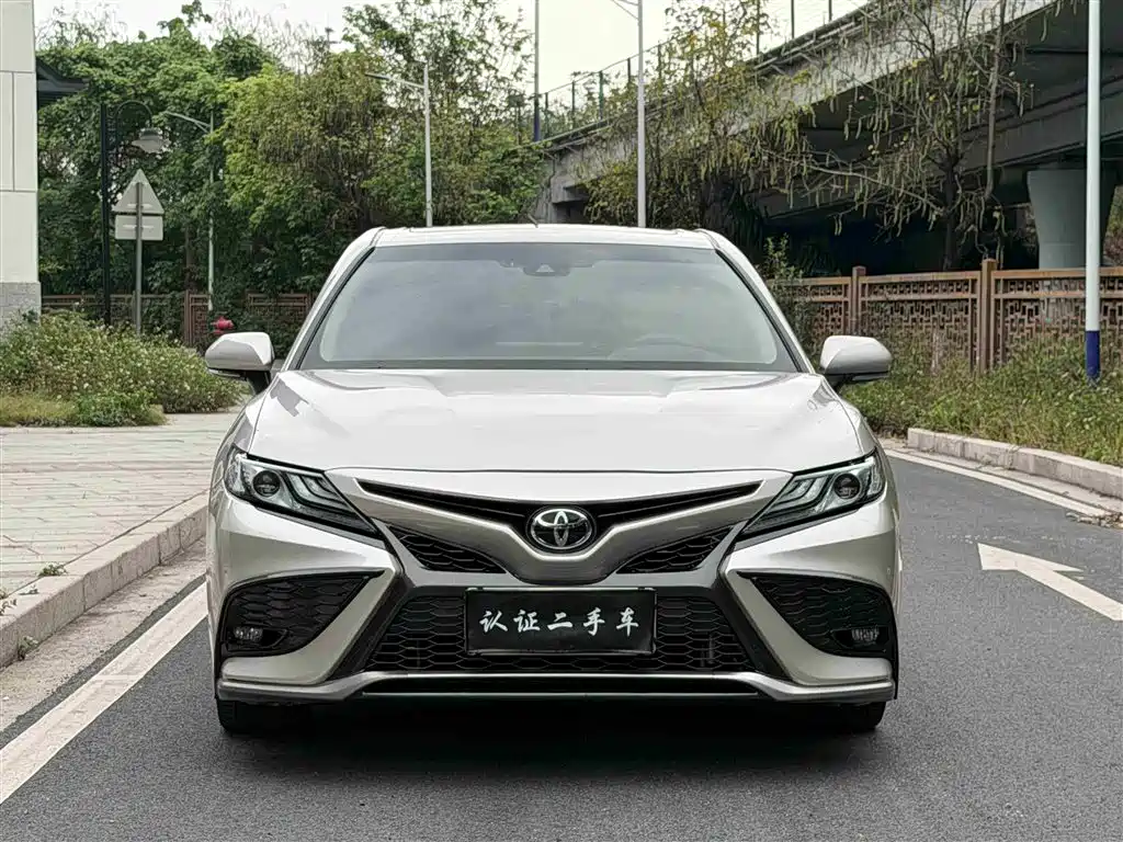 Toyota Camry 2021