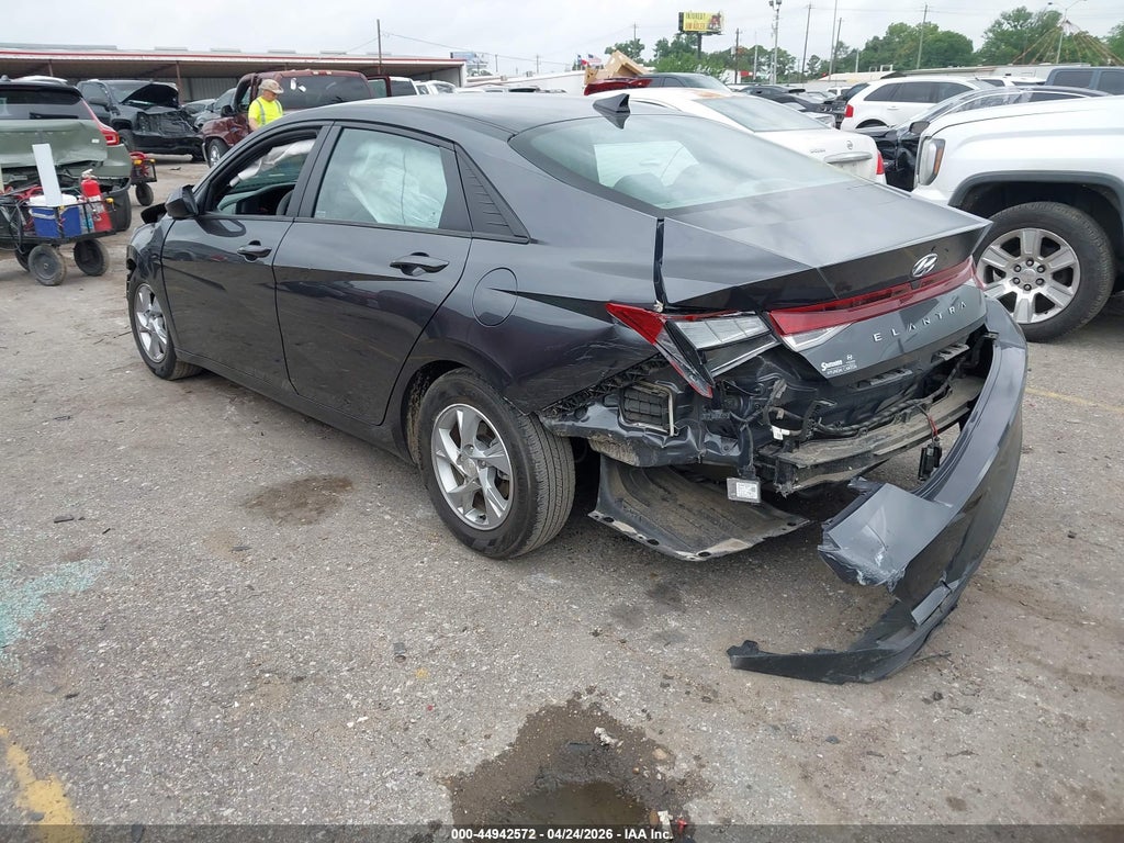 Hyundai Elantra 2021