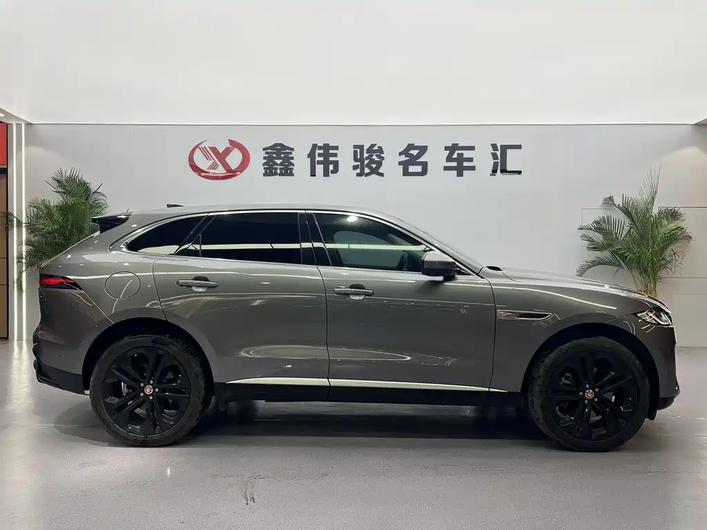 Jaguar F-Pace 2023