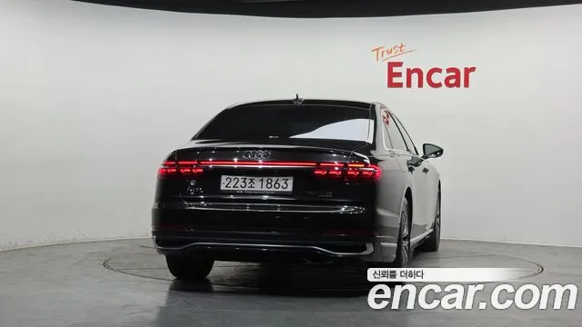 Audi A8 2022