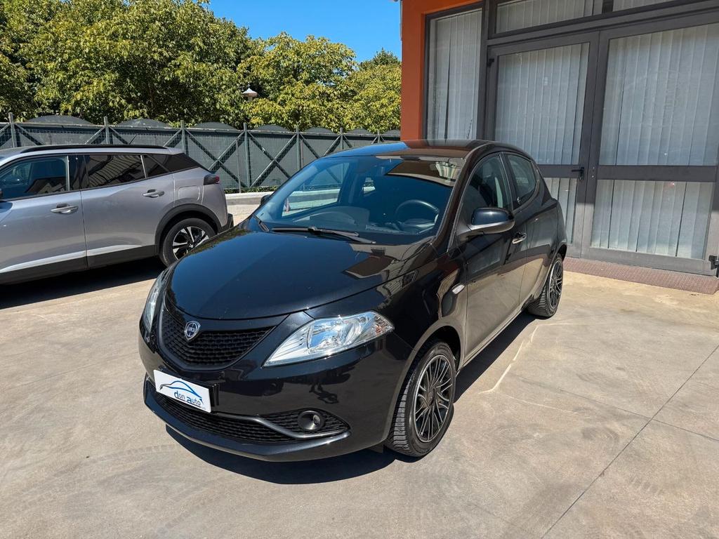 Lancia Ypsilon 2021