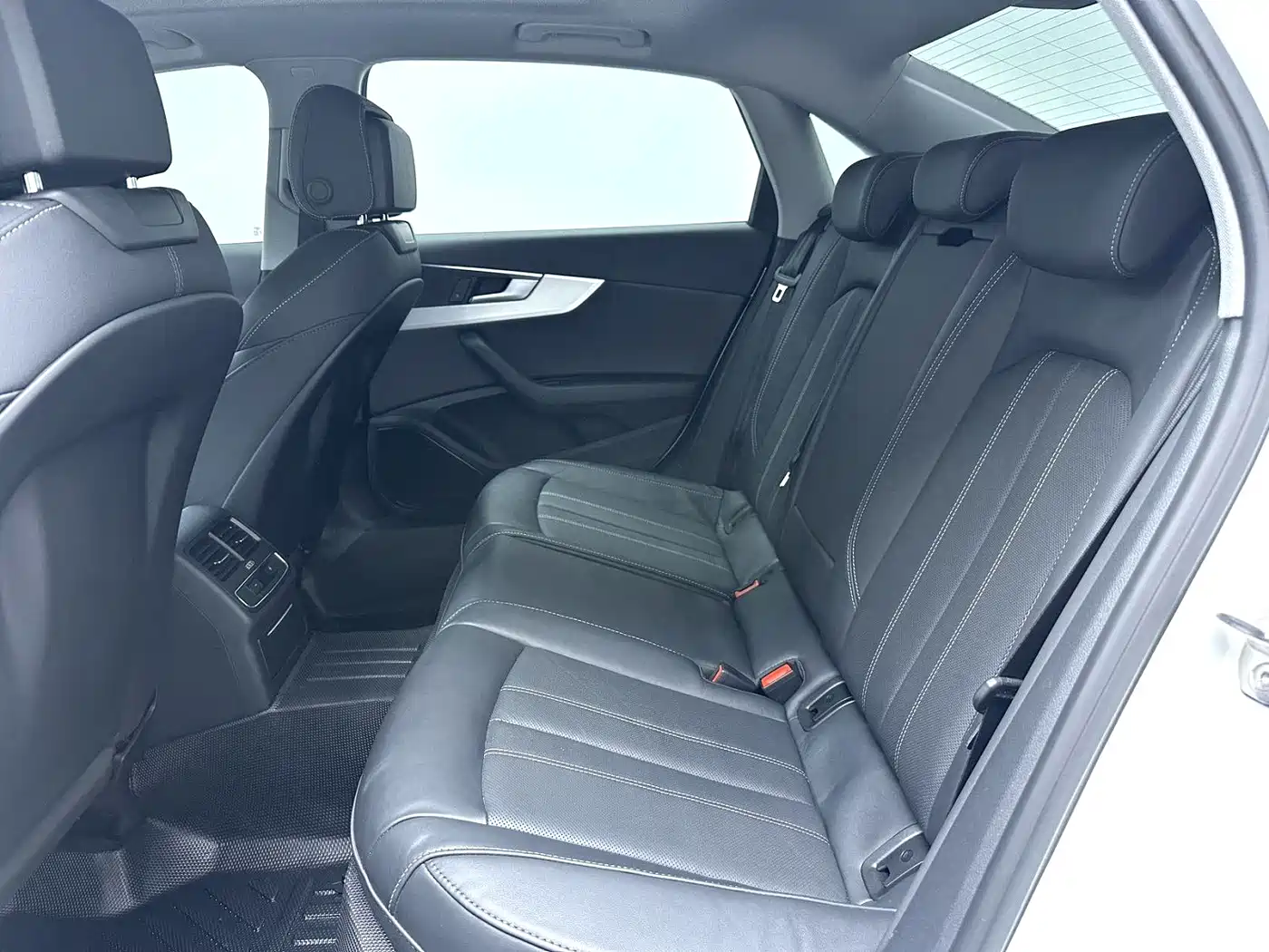 Audi A4 2023